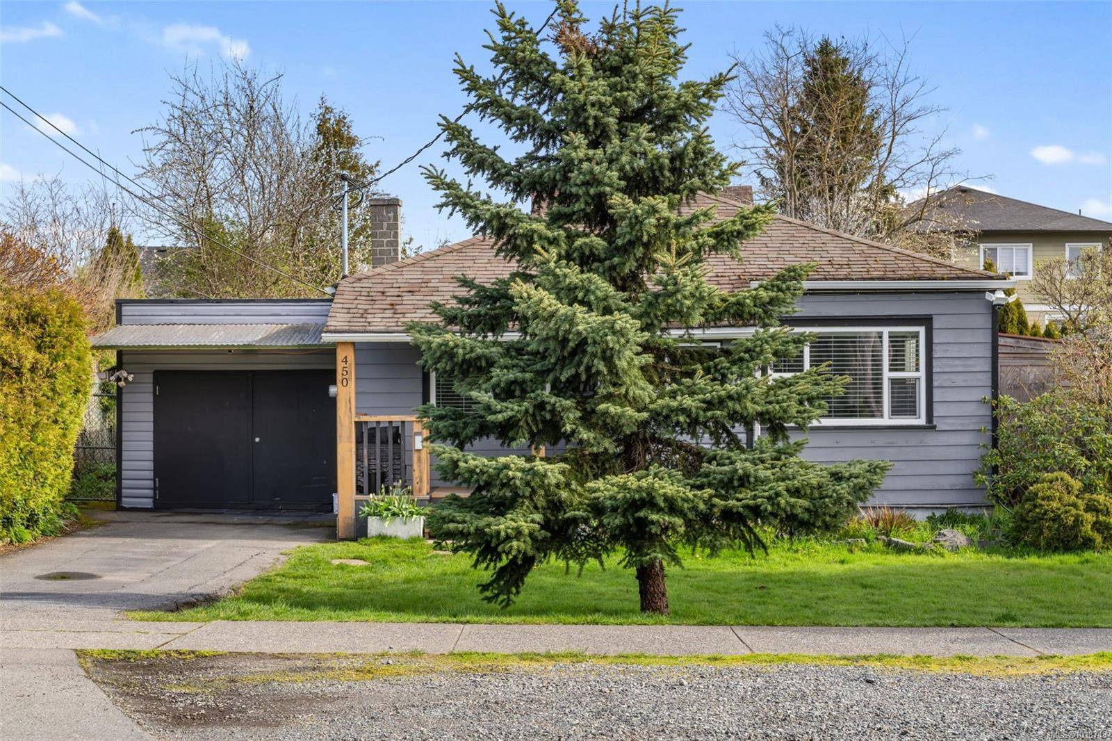 Saanich, BC V9A 1K5,450 Obed Ave