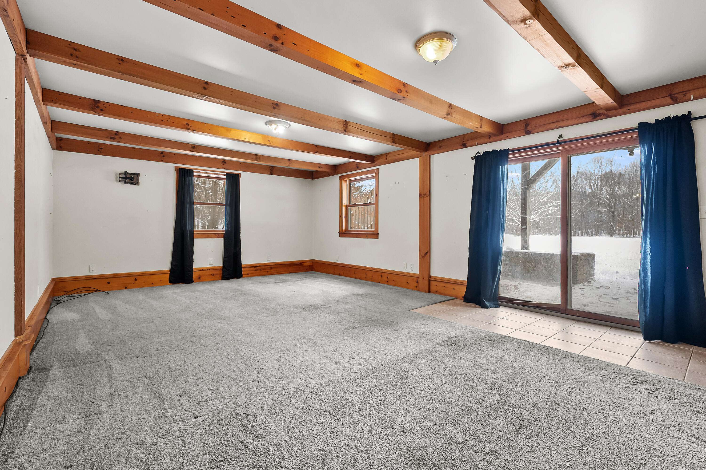 Allegan, MI 49010,706 26th ST