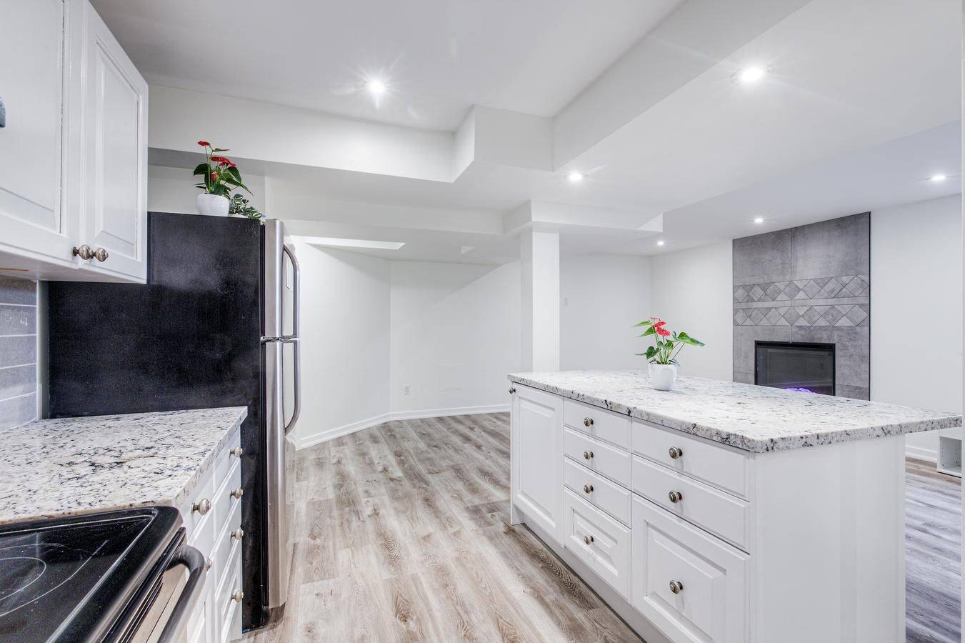 Pickering, ON L1W 2M3,562 Winette RD