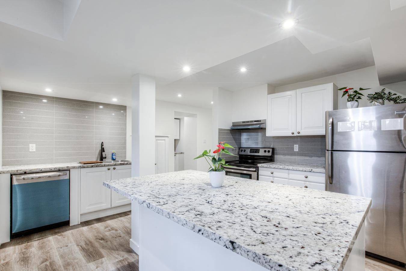 Pickering, ON L1W 2M3,562 Winette RD