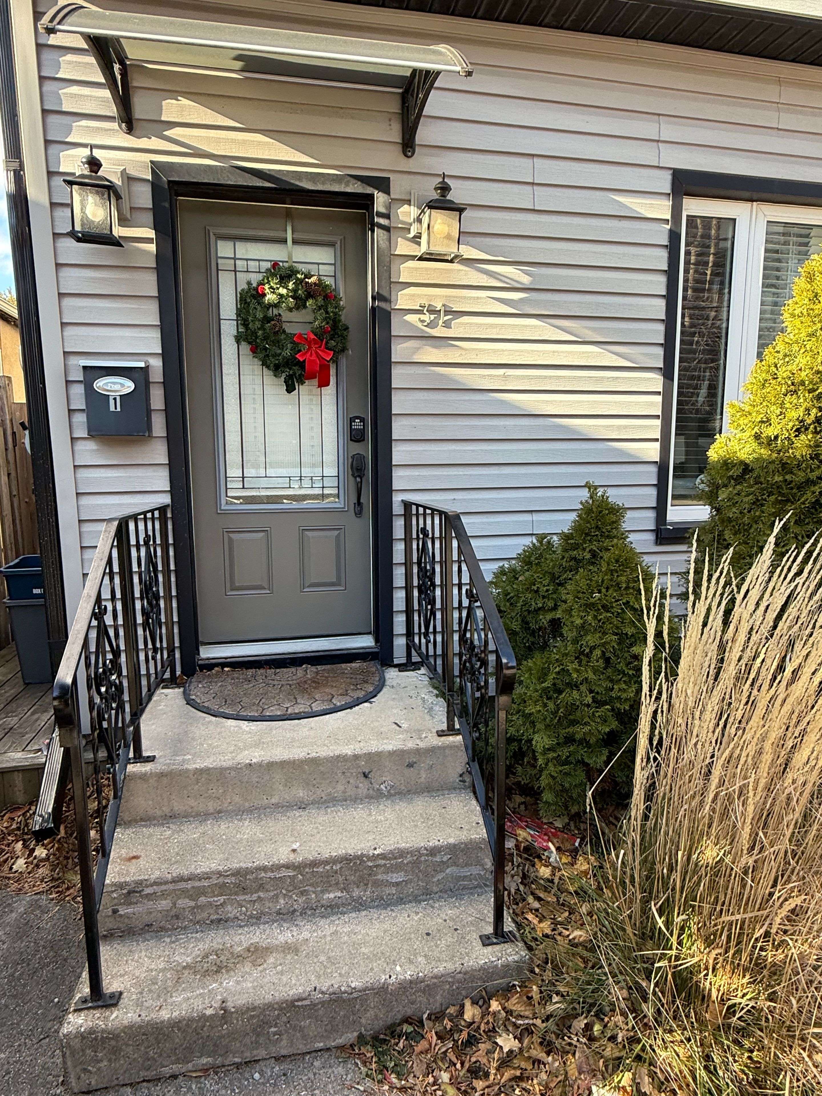 St. Catharines, ON L2R 2T3,31 Raymond ST #1