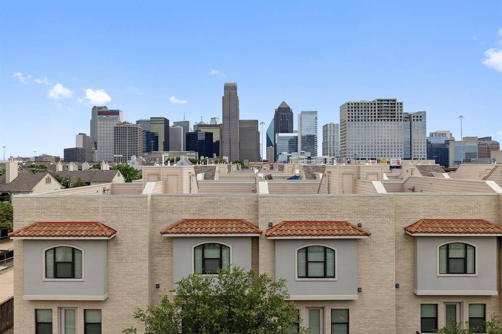 Dallas, TX 75204,3200 Ross Avenue #42