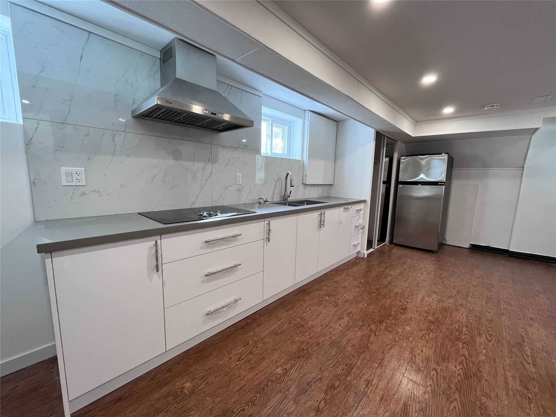 Mississauga, ON L5B 2L1,2571 Palisander AVE #Bsm