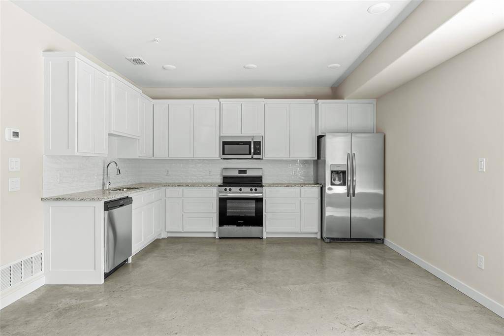 Stephenville, TX 76401,2290 W Tarleton Street #105