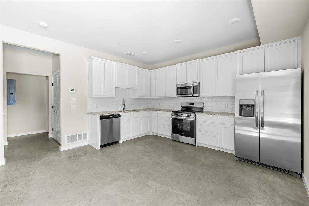 Stephenville, TX 76401,2290 W Tarleton Street #105