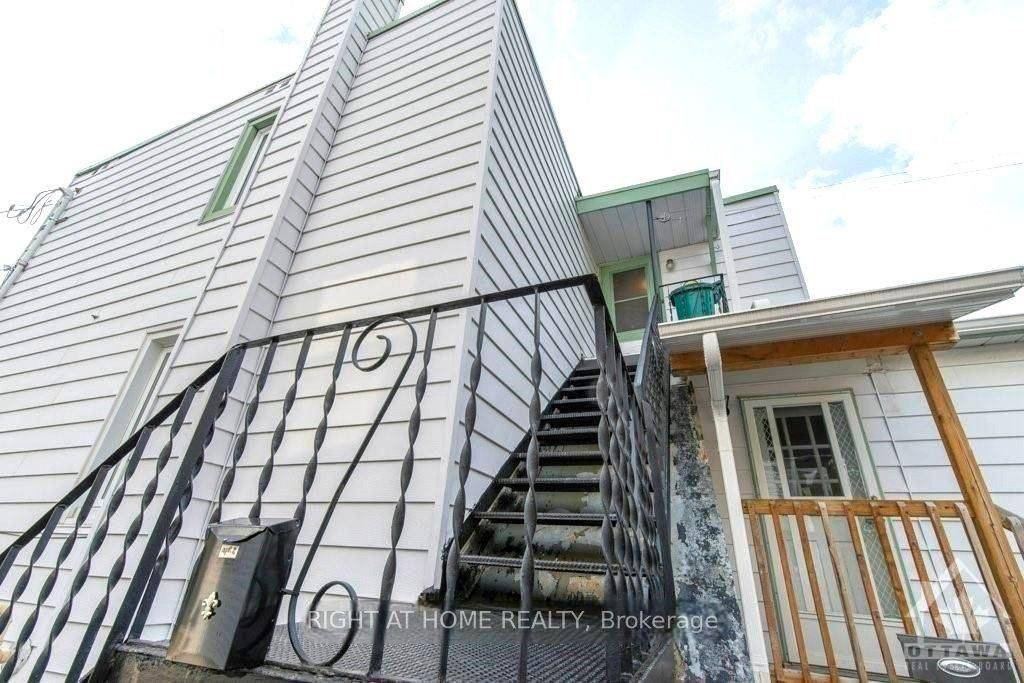 Vanier And Kingsview Park, ON K1L 6G9,333 Levis AVE