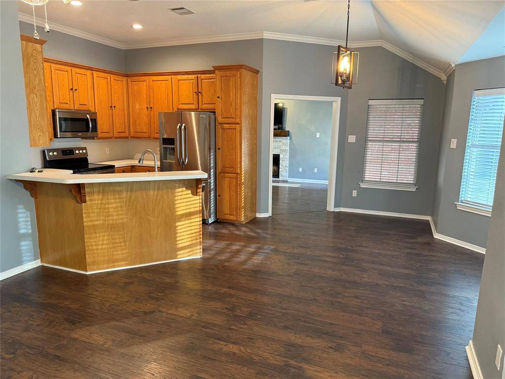 Hewitt, TX 76643,921 Cloud Croft