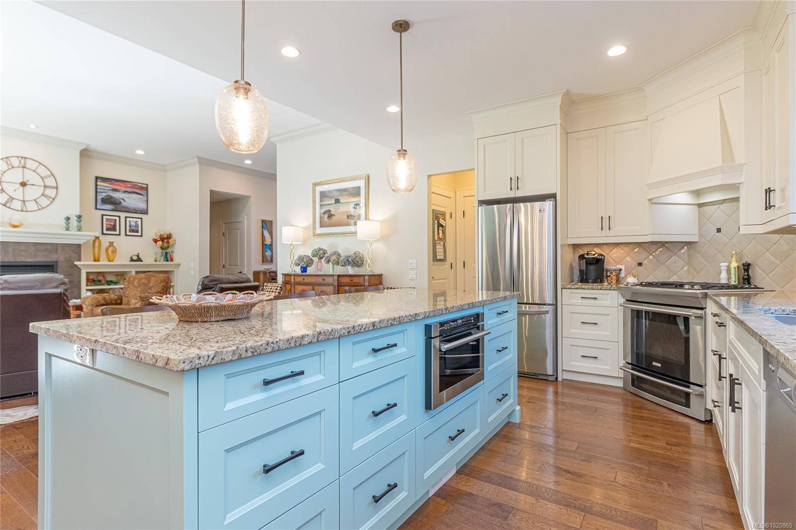 Bowser, BC V0R 1G0,3888 Creekside Dr