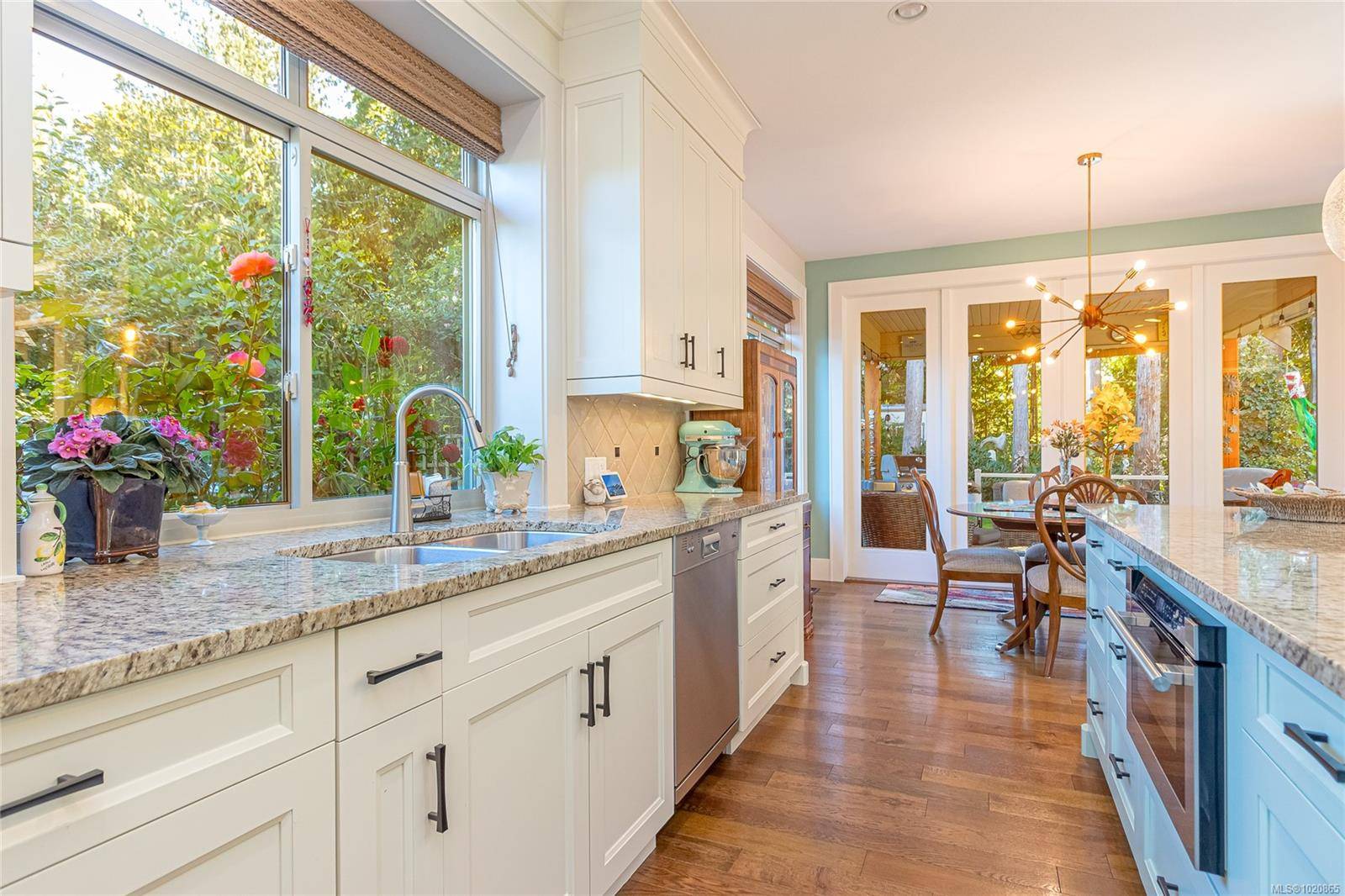 Bowser, BC V0R 1G0,3888 Creekside Dr