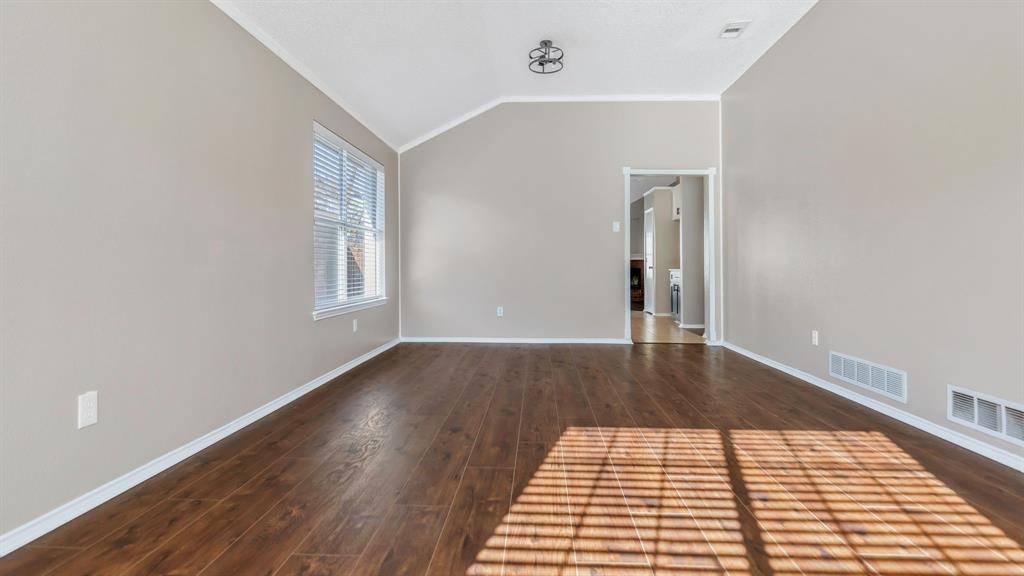 Duncanville, TX 75137,527 Alameda Avenue