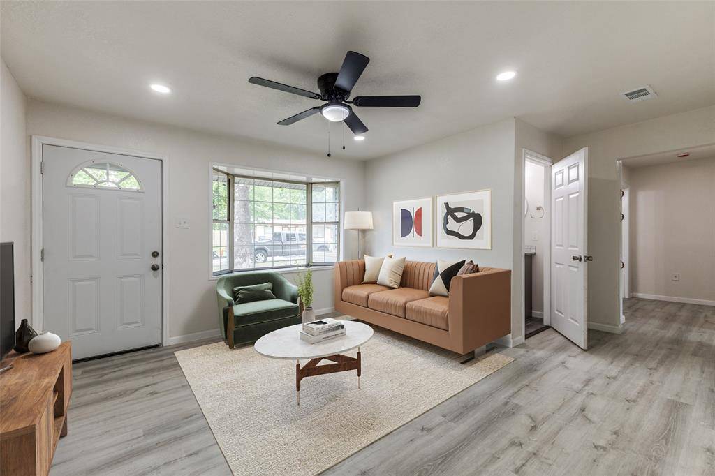 Dallas, TX 75228,2908 Scottsbluff Drive