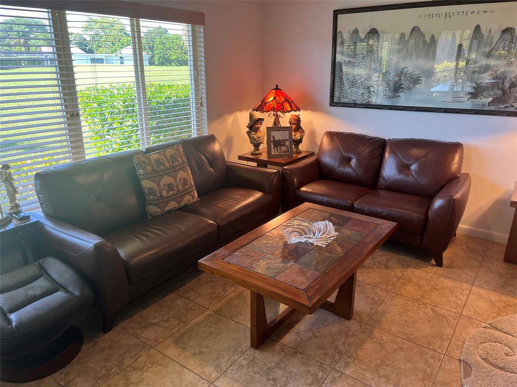 Tamarac, FL 33319,5728 S Bayberry Ln