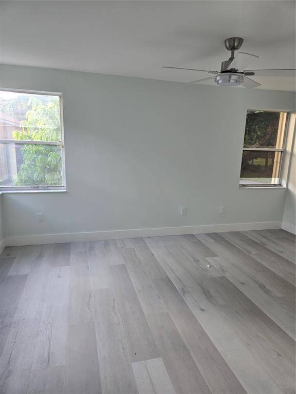 Coral Springs, FL 33071,580 NW 87 Way