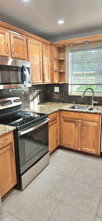 Fort Lauderdale, FL 33308,2901 NE 51st St #10