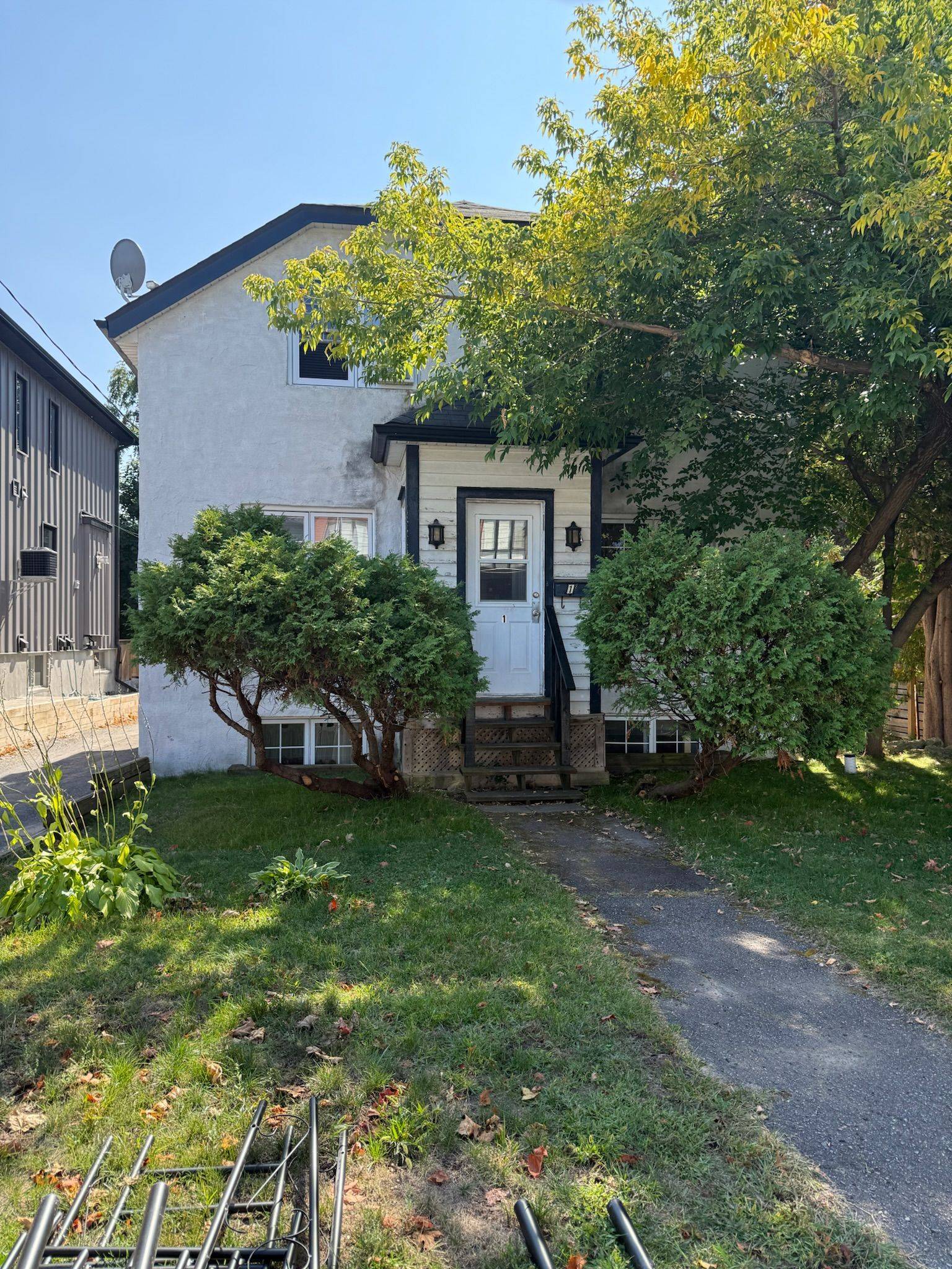 Westboro - Hampton Park, ON K1Z 7H6,320 Westhill AVE