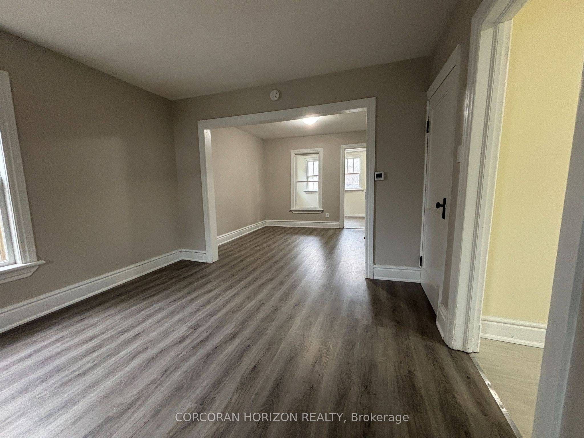 Cambridge, ON N3H 1W3,396 Church ST N