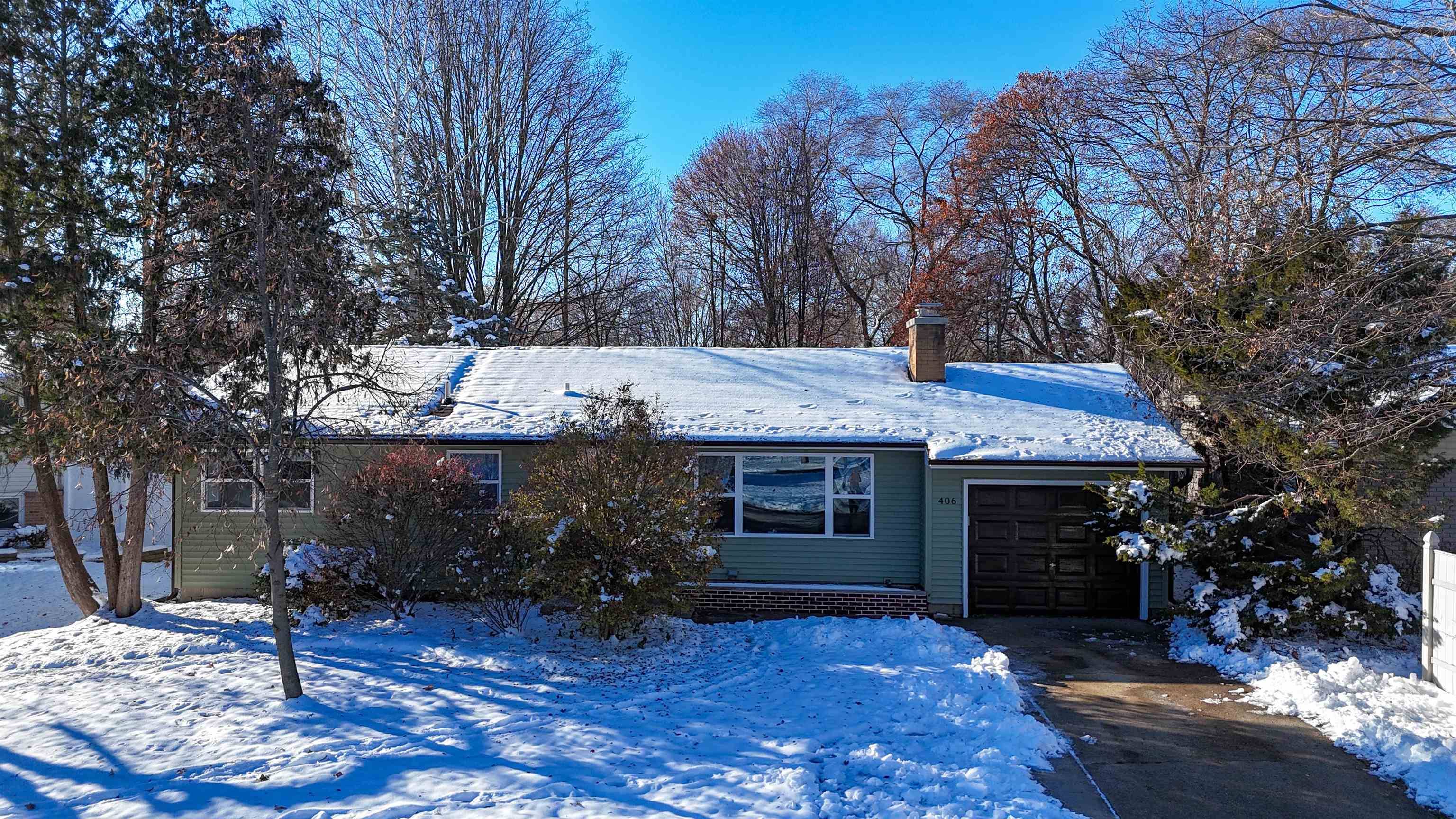 Mount Pleasant, MI 48858,406 Larry PL