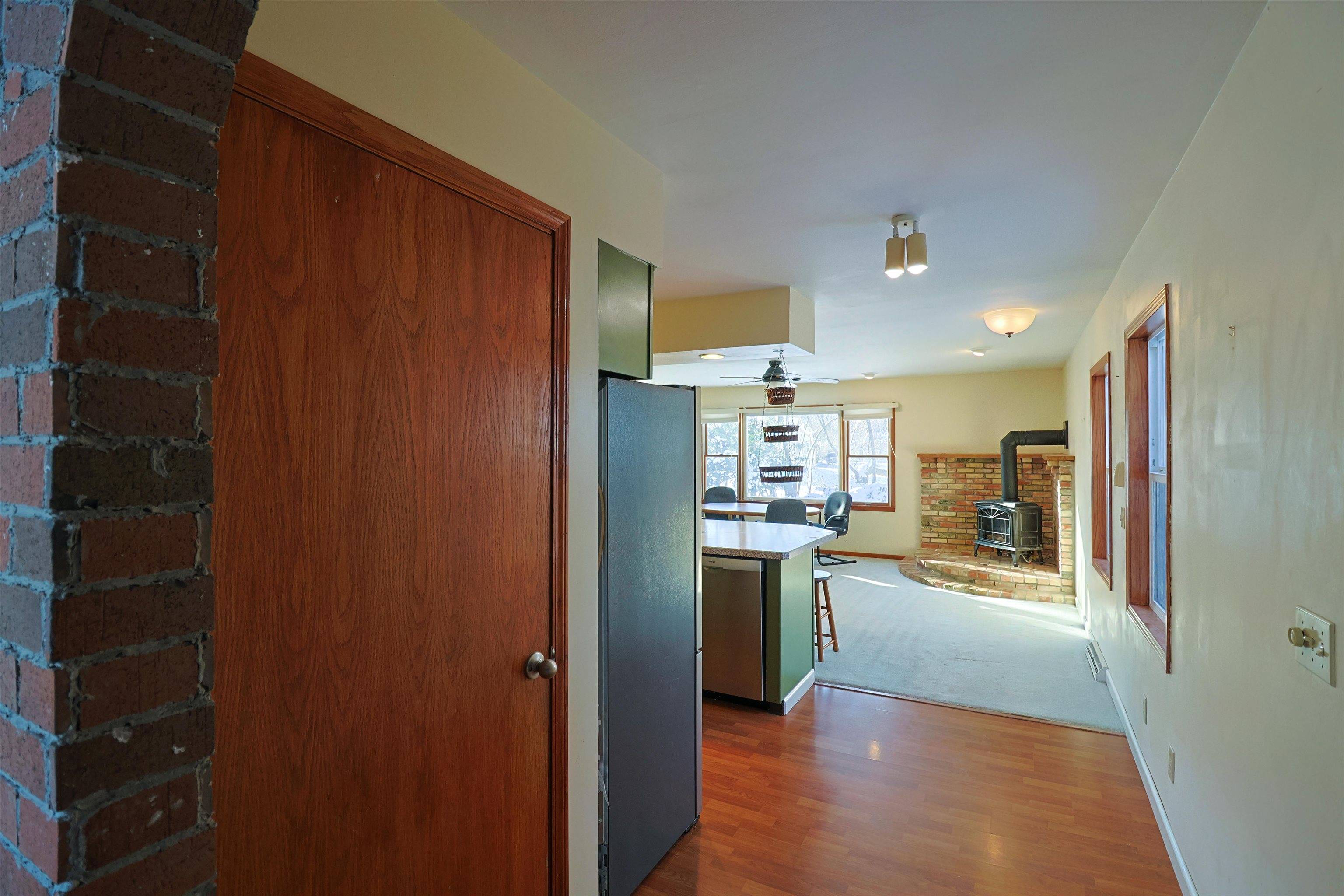 Mount Pleasant, MI 48858,406 Larry PL