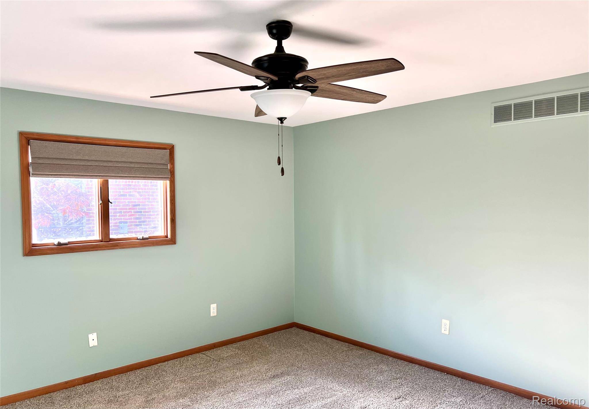 Harrison Township, MI 48045,39852 Southpointe AVE