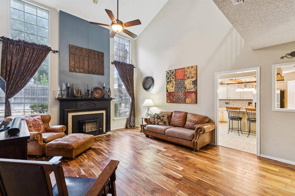 Hurst, TX 76054,3412 Glade Creek