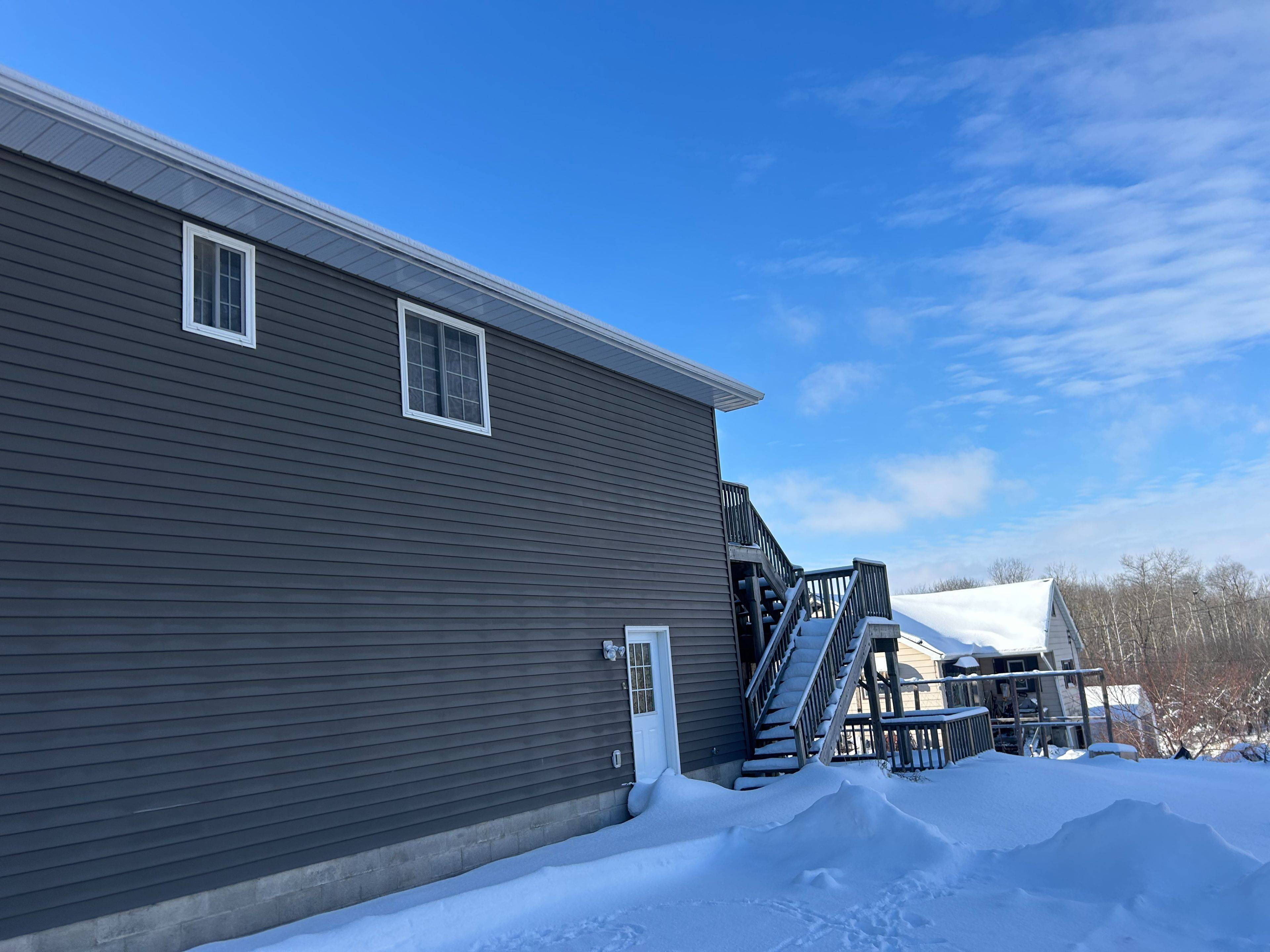 North Huron, ON N0G 1E0,8 Queen ST