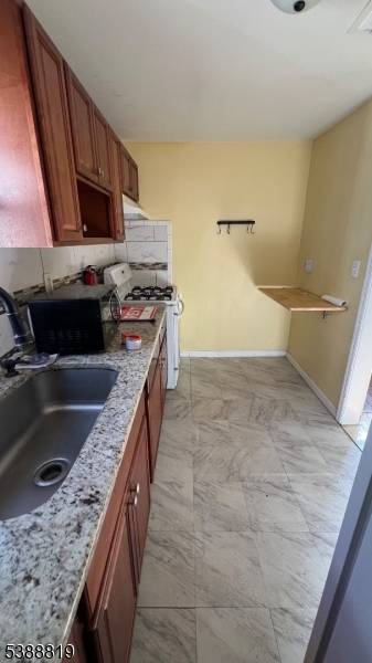 East Orange City, NJ 07018,230 Amherst St