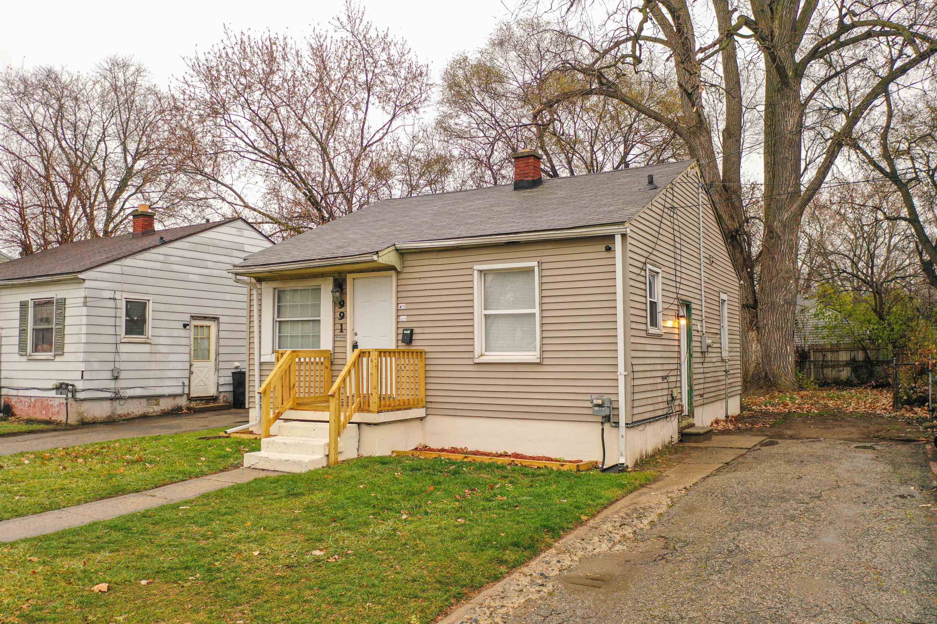 Flint, MI 48532,991 S Ballenger HWY