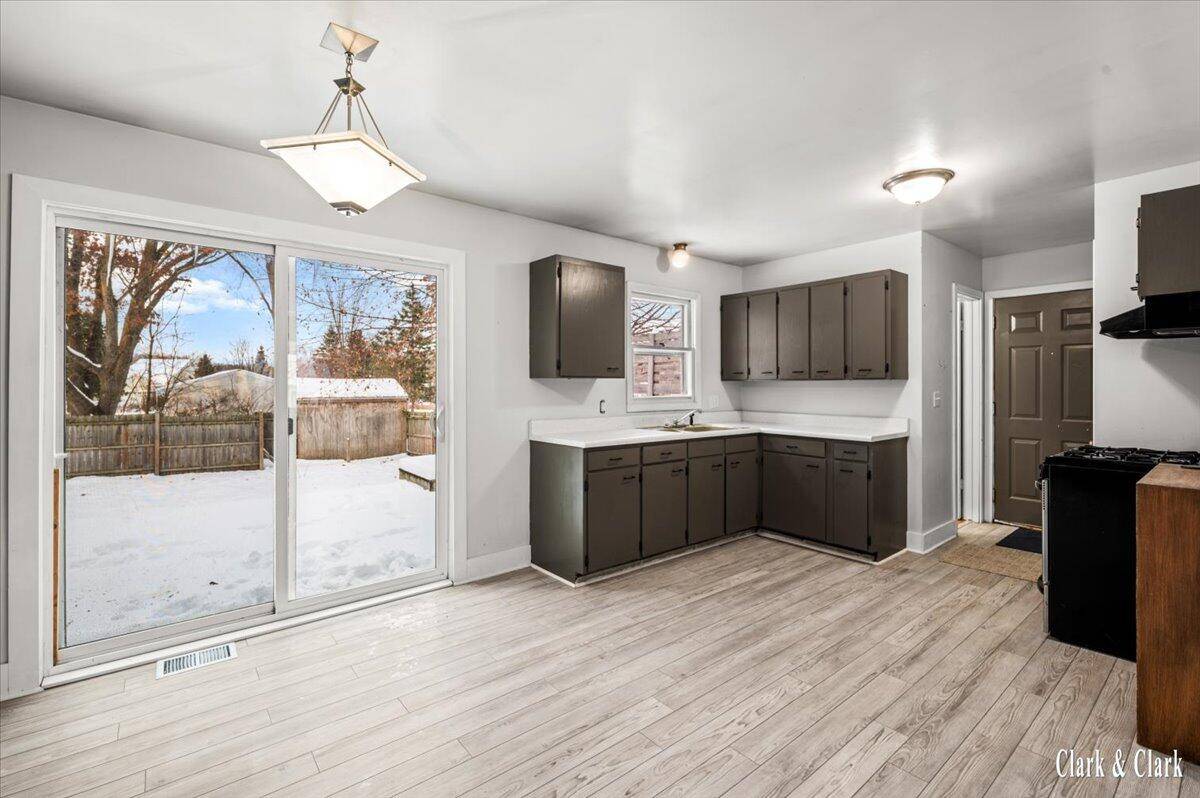 Lowell, MI 49331,11189 Woodbushe DR SE