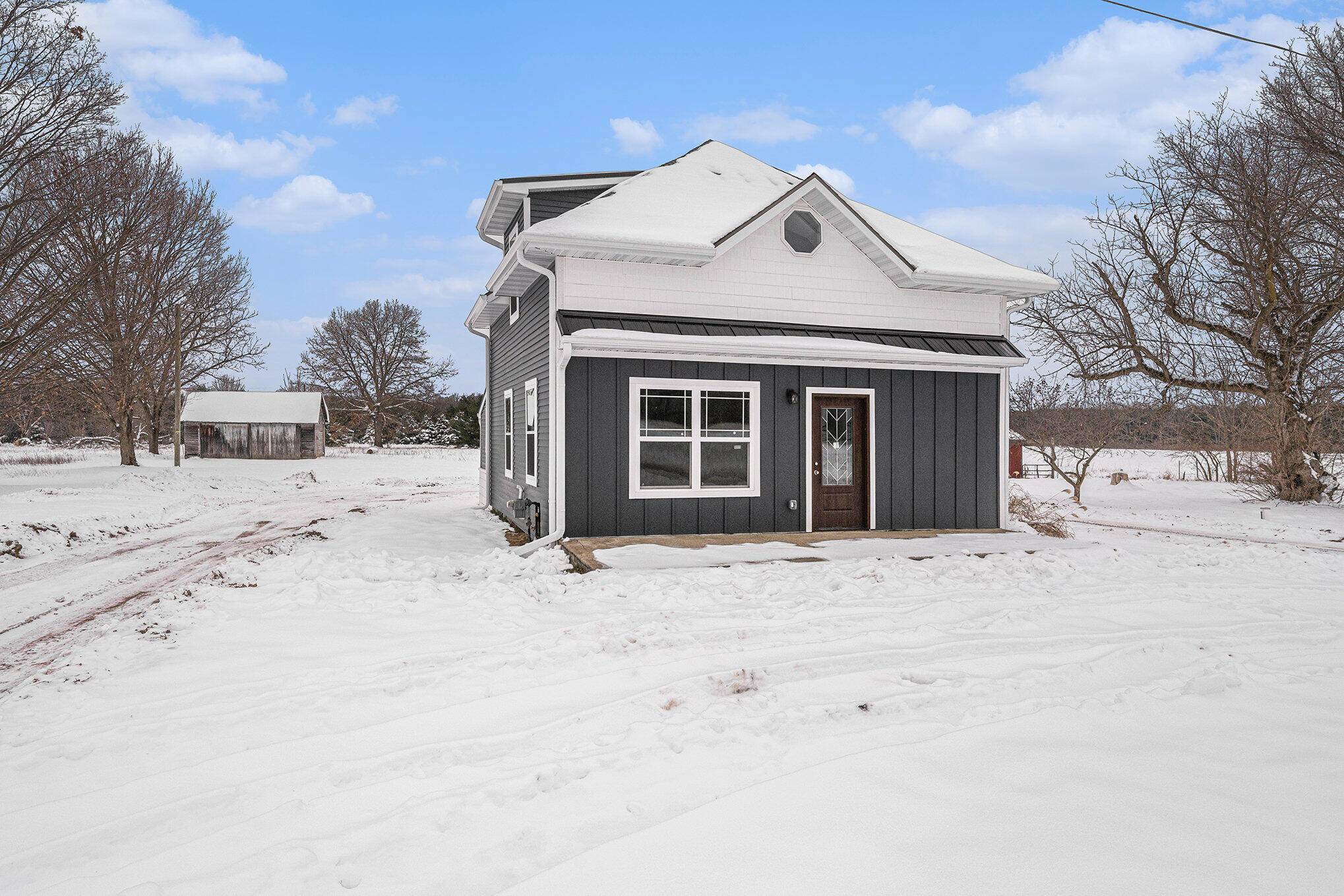 Paw Paw, MI 49079,46750 County Road 665