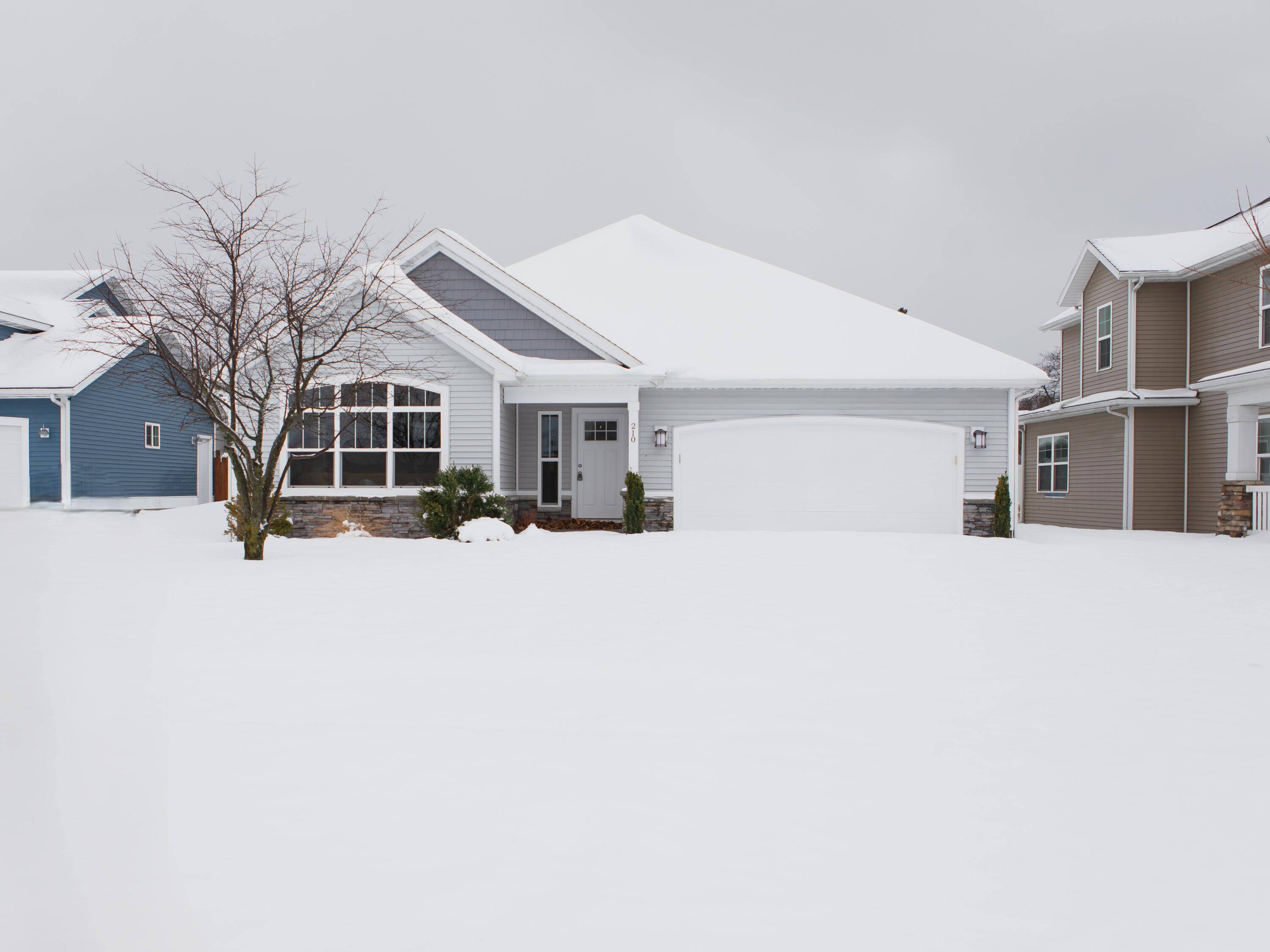 Benton Harbor, MI 49022,210 Market PL