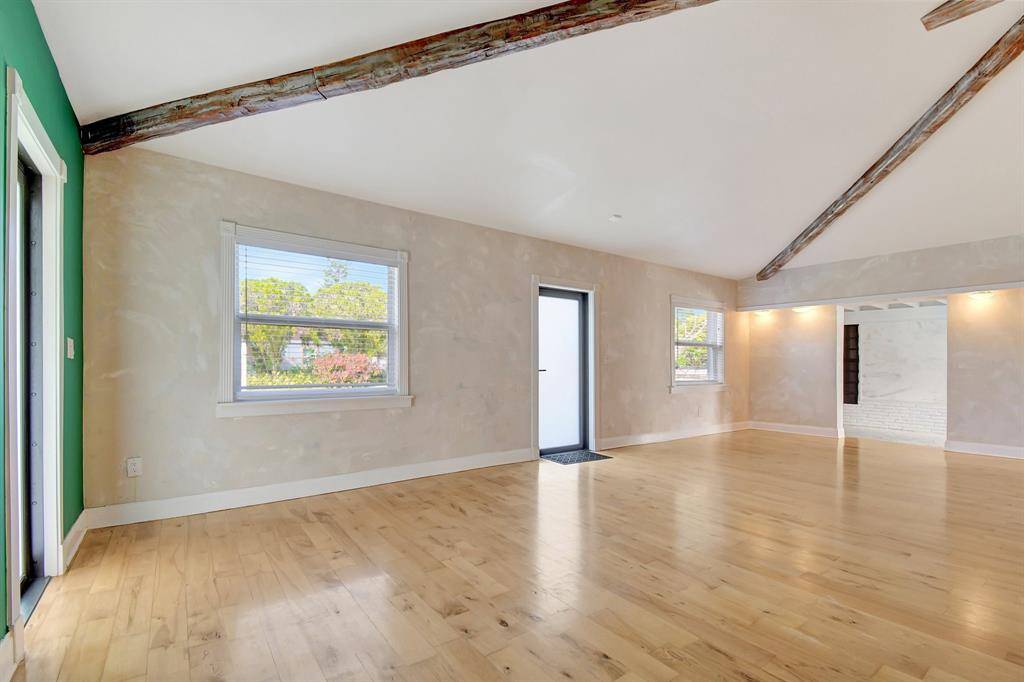 Hollywood, FL 33020,1448 Funston St