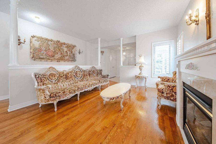 Markham, ON L3S 4C7,28 Rouge Bank DR