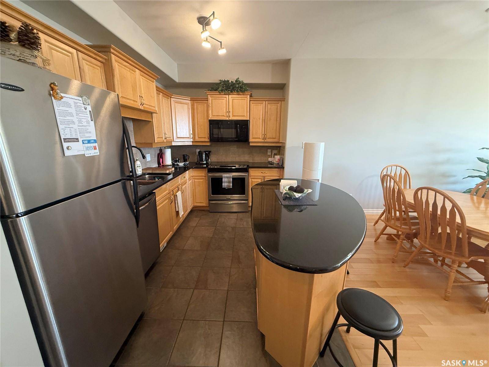 Saskatoon, SK S7M 0A5,615 Saskatchewan CRESCENT W #307