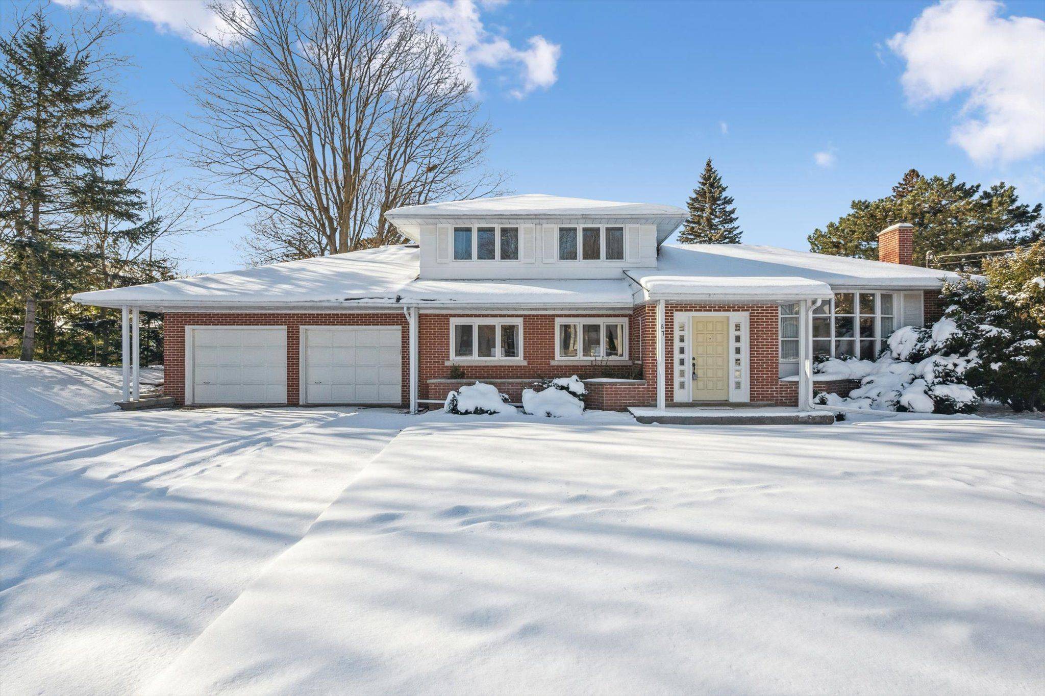 Guelph, ON N1G 2H1,67 Woodside RD