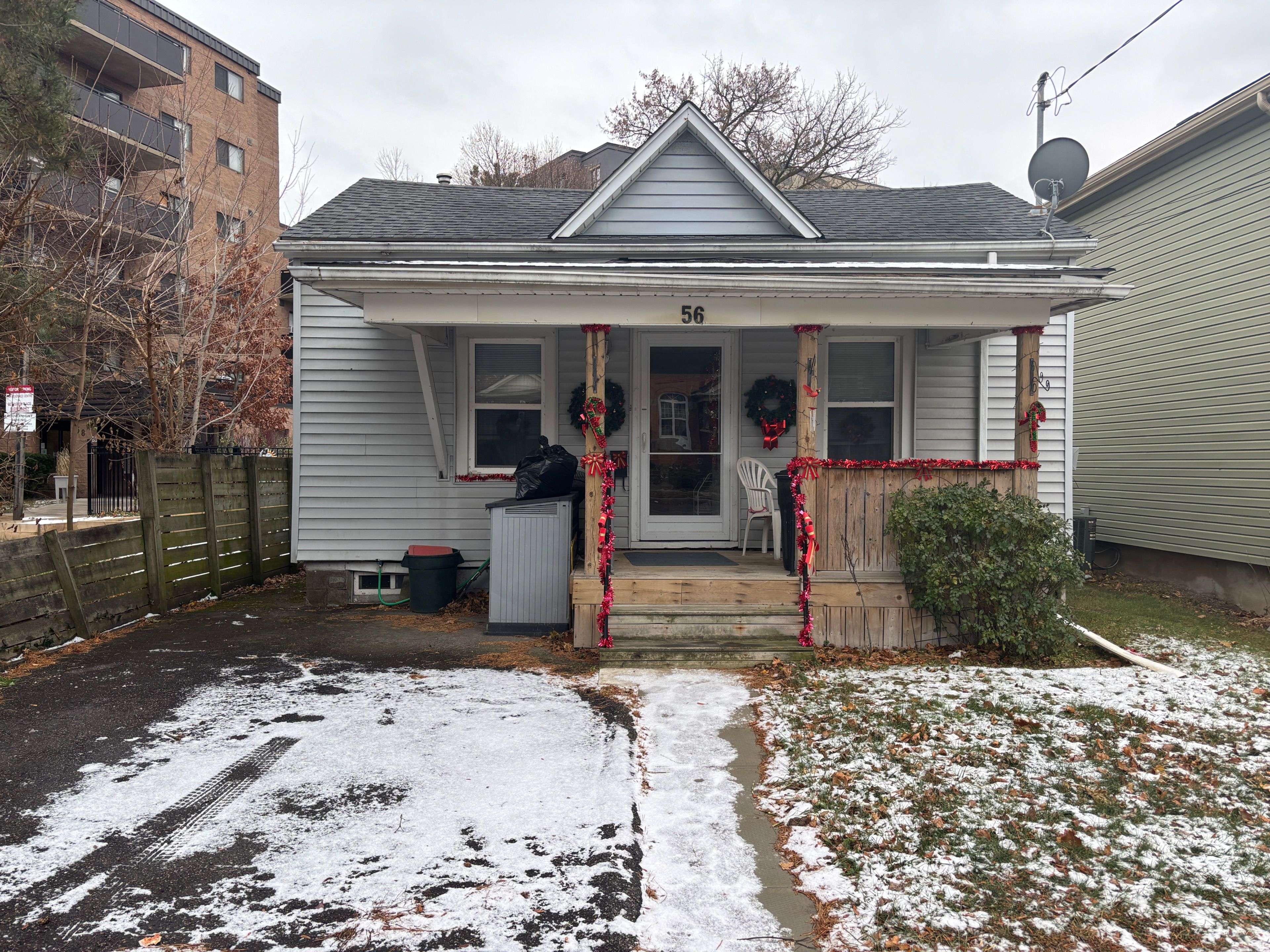 St. Catharines, ON L2R 2M5,56 Welland AVE