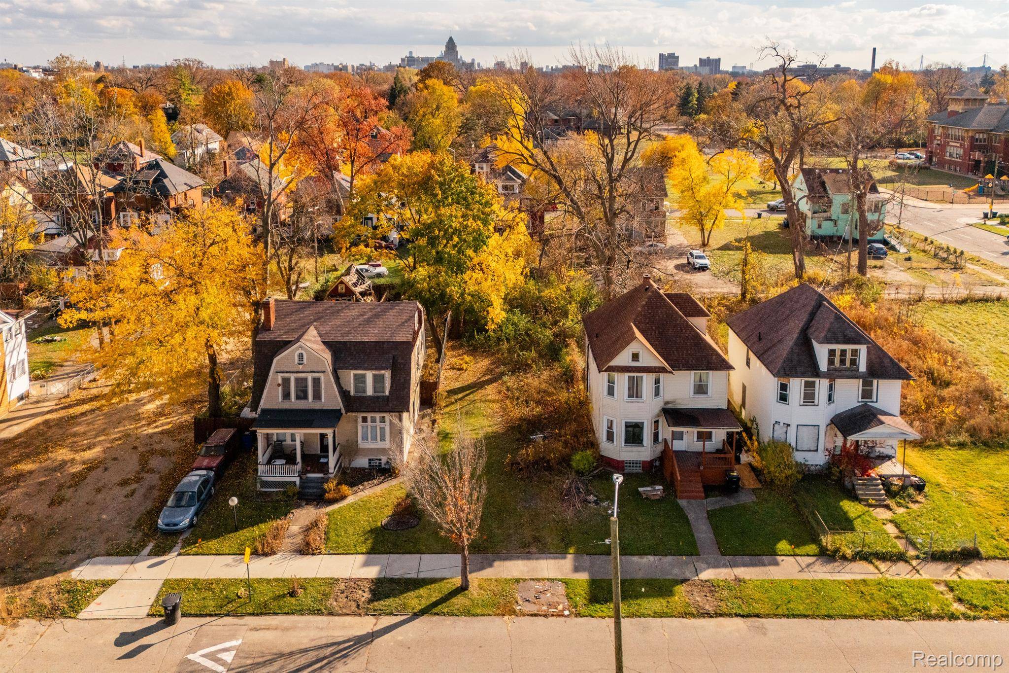 Detroit, MI 48202,729 COLLINGWOOD ST