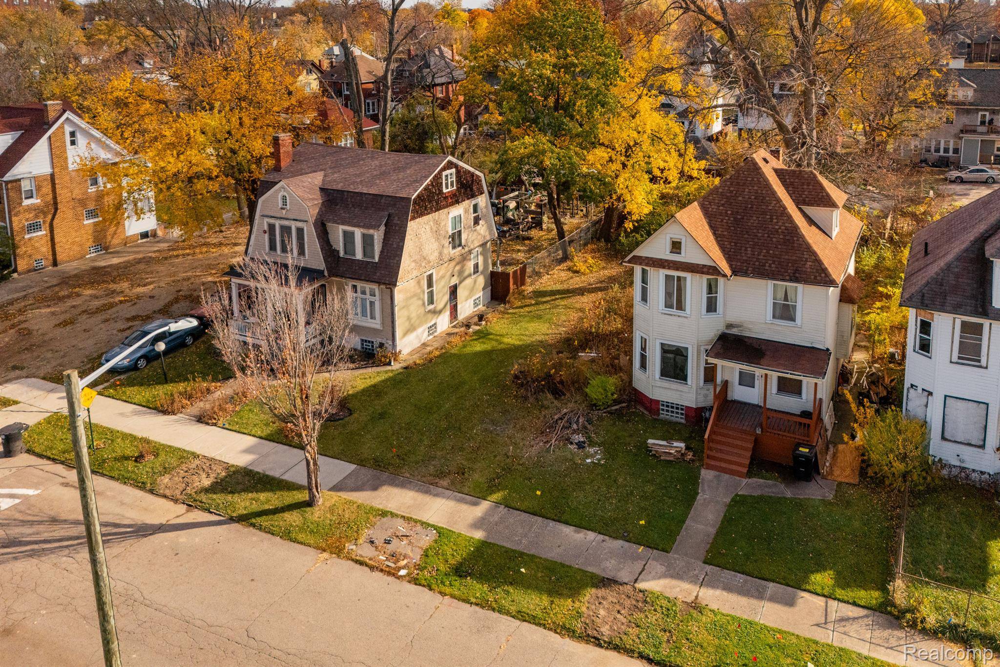 Detroit, MI 48202,729 COLLINGWOOD ST