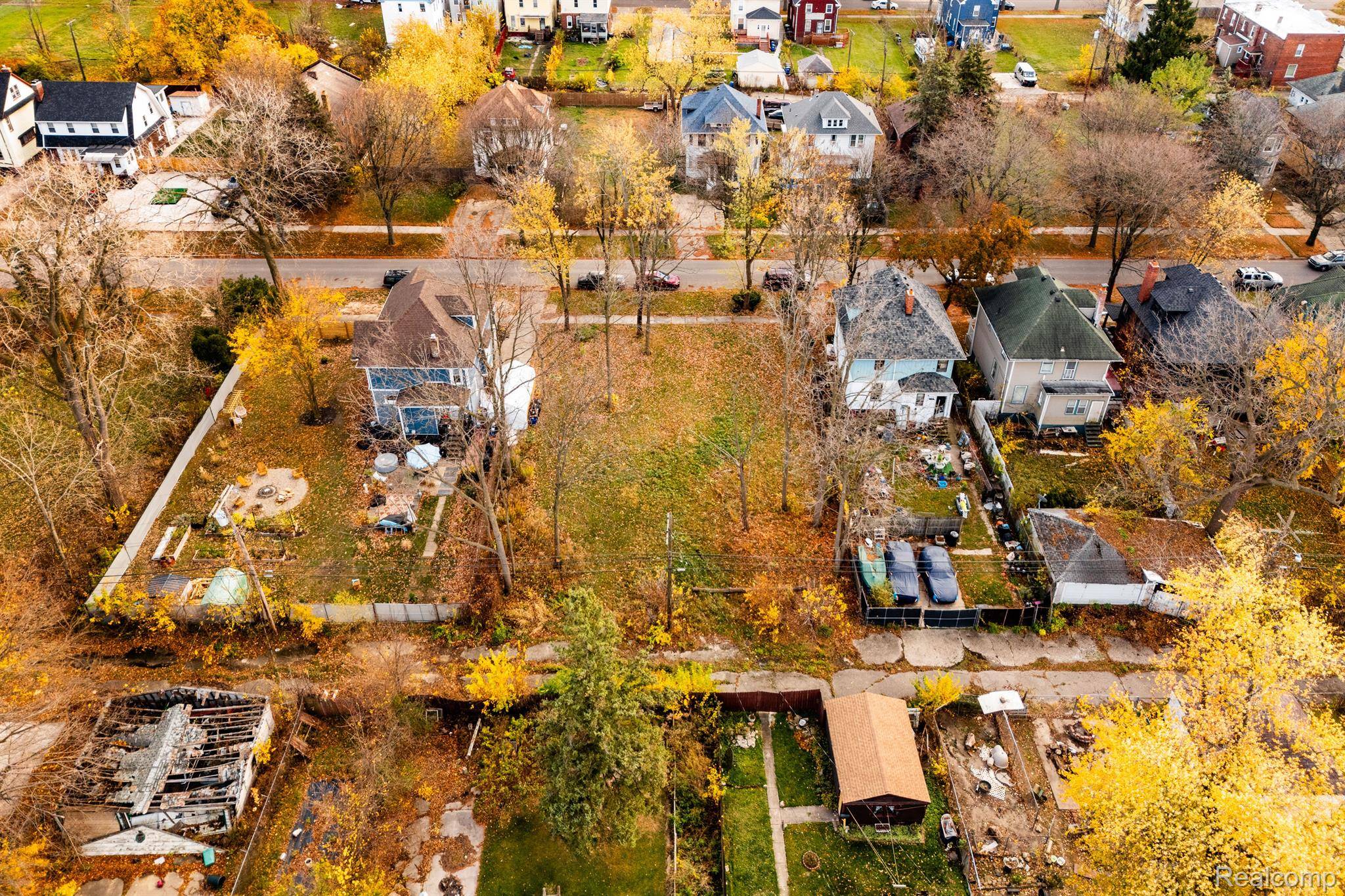 Detroit, MI 48202,261 WOODLAND ST