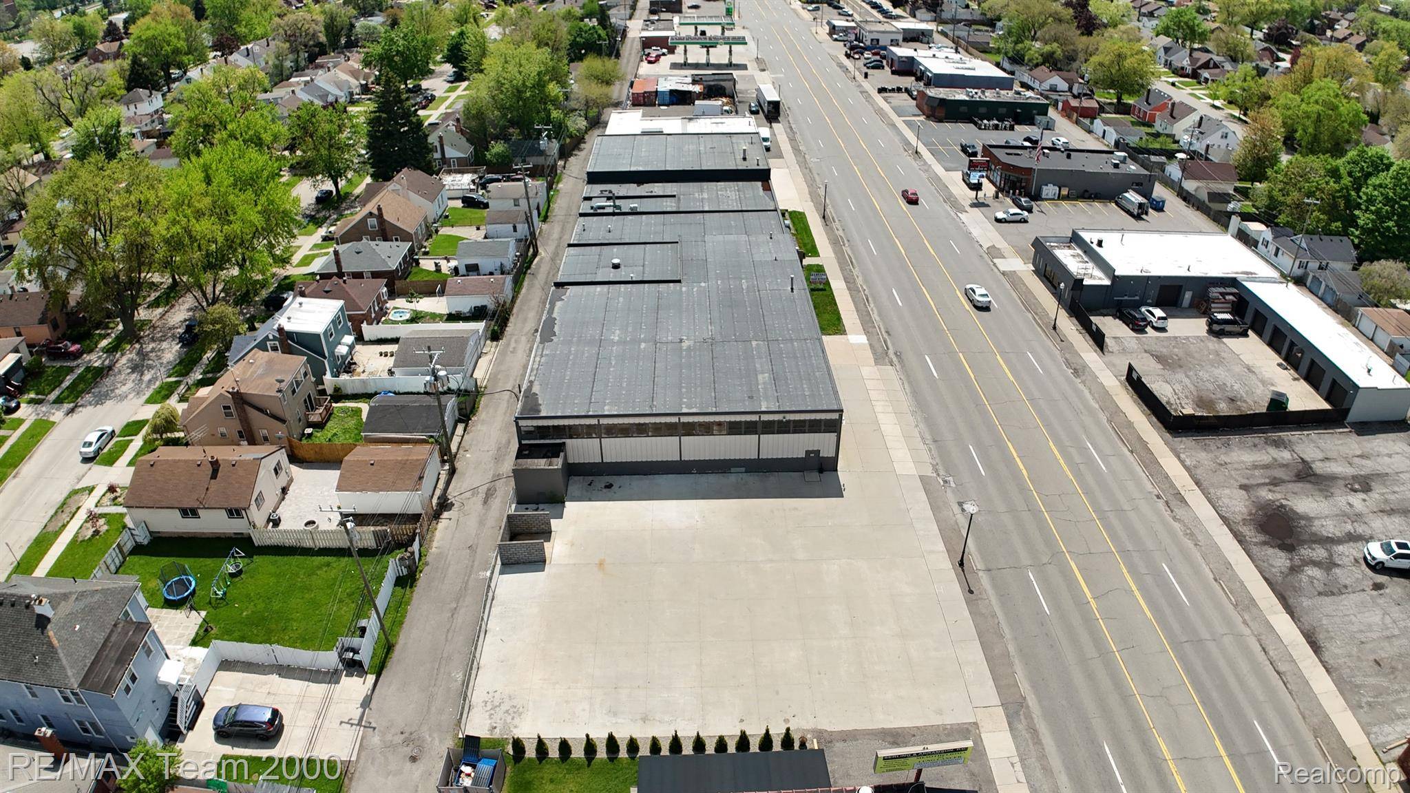 Melvindale, MI 48122,17950 ALLEN RD #1