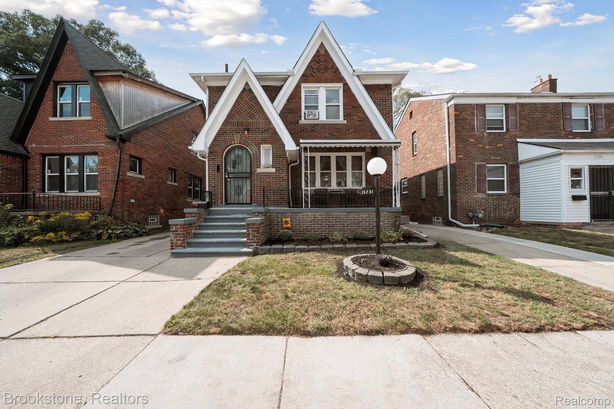 Detroit, MI 48227,15731 Steel ST