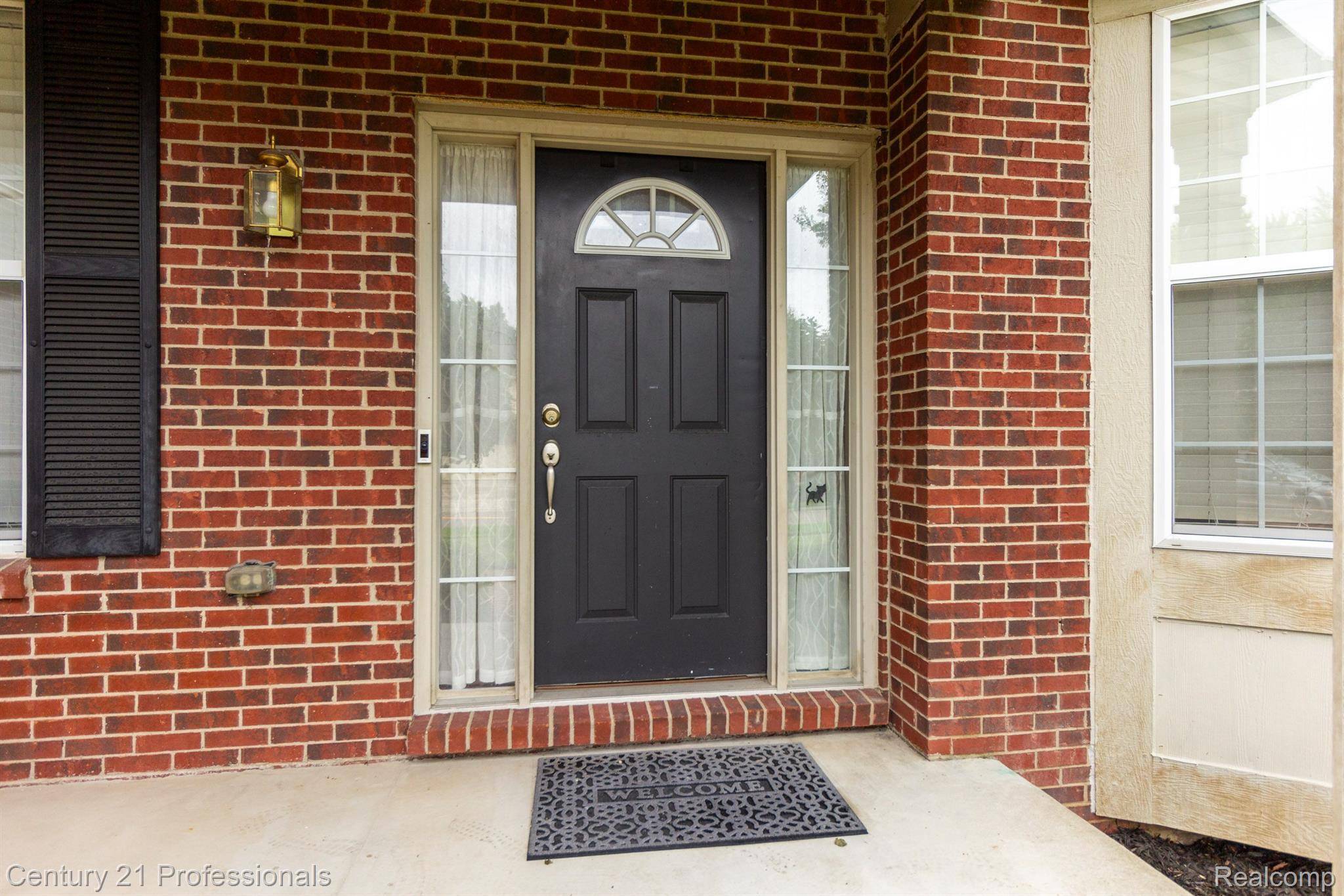 Rochester Hills, MI 48307,3525 Everett DR