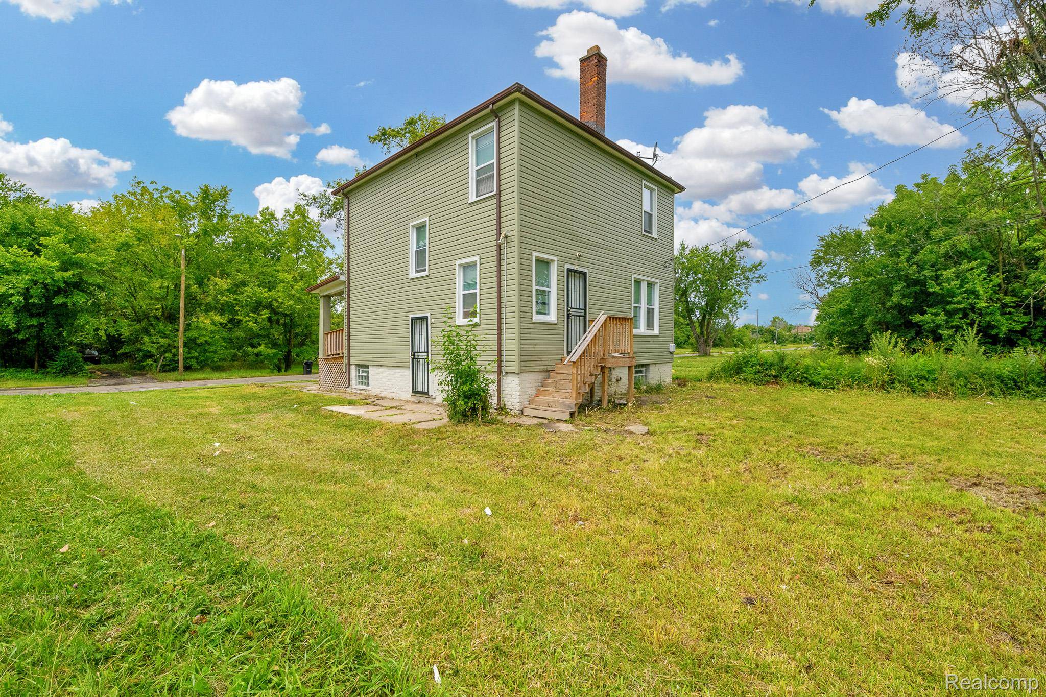 Detroit, MI 48215,1576 Dickerson ST