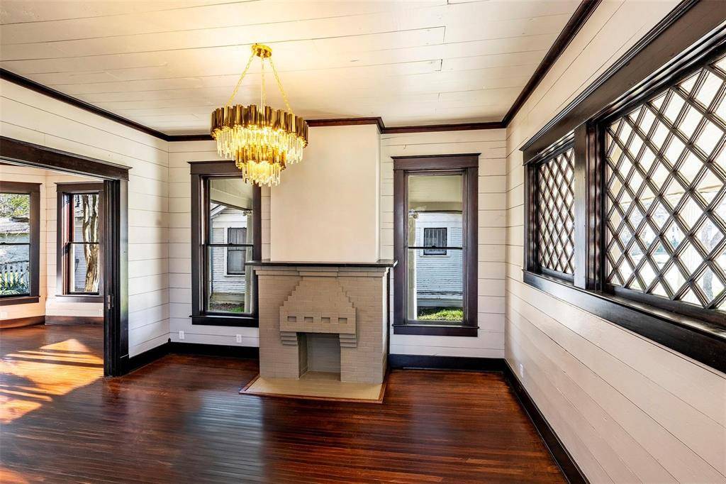 Hillsboro, TX 76645,407 E Franklin Street