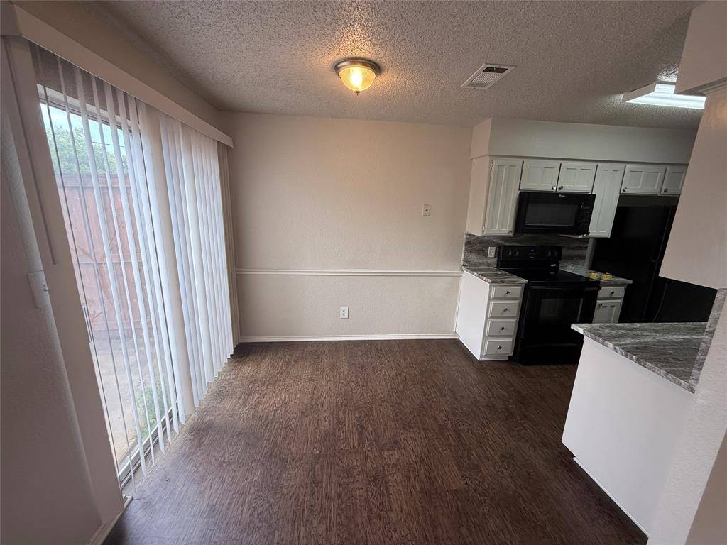 North Richland Hills, TX 76180,5912 Holiday Lane #C