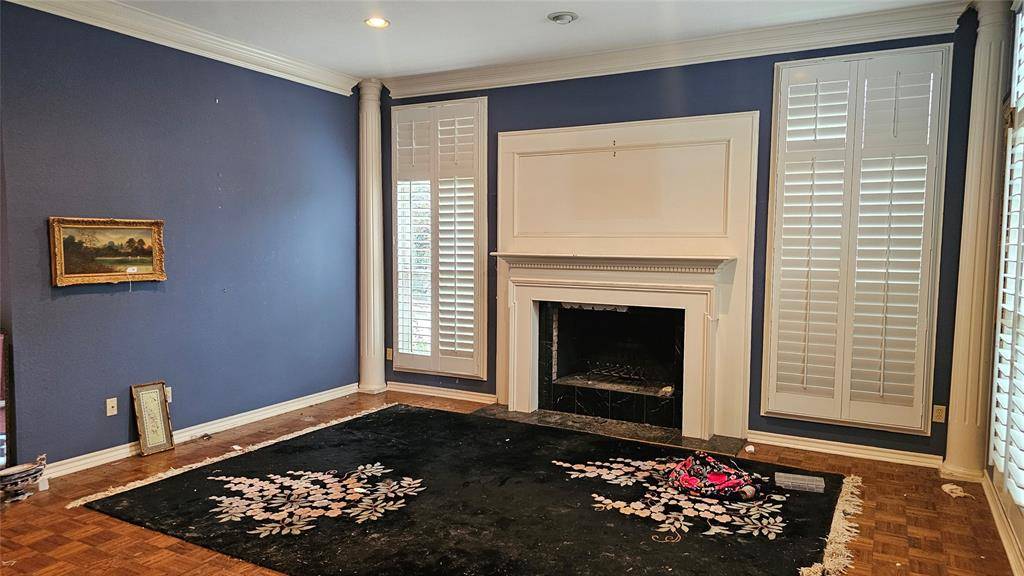 Fort Worth, TX 76107,1809 Burton Hill Road