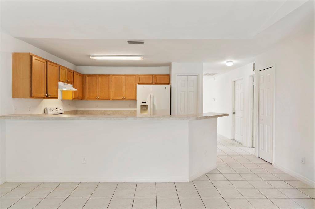 Lehigh Acres, FL 33973,2124/2126 Leda Ave