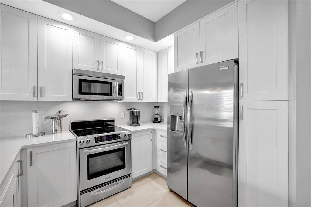 Fort Lauderdale, FL 33301,315 NE 3rd Ave #1004