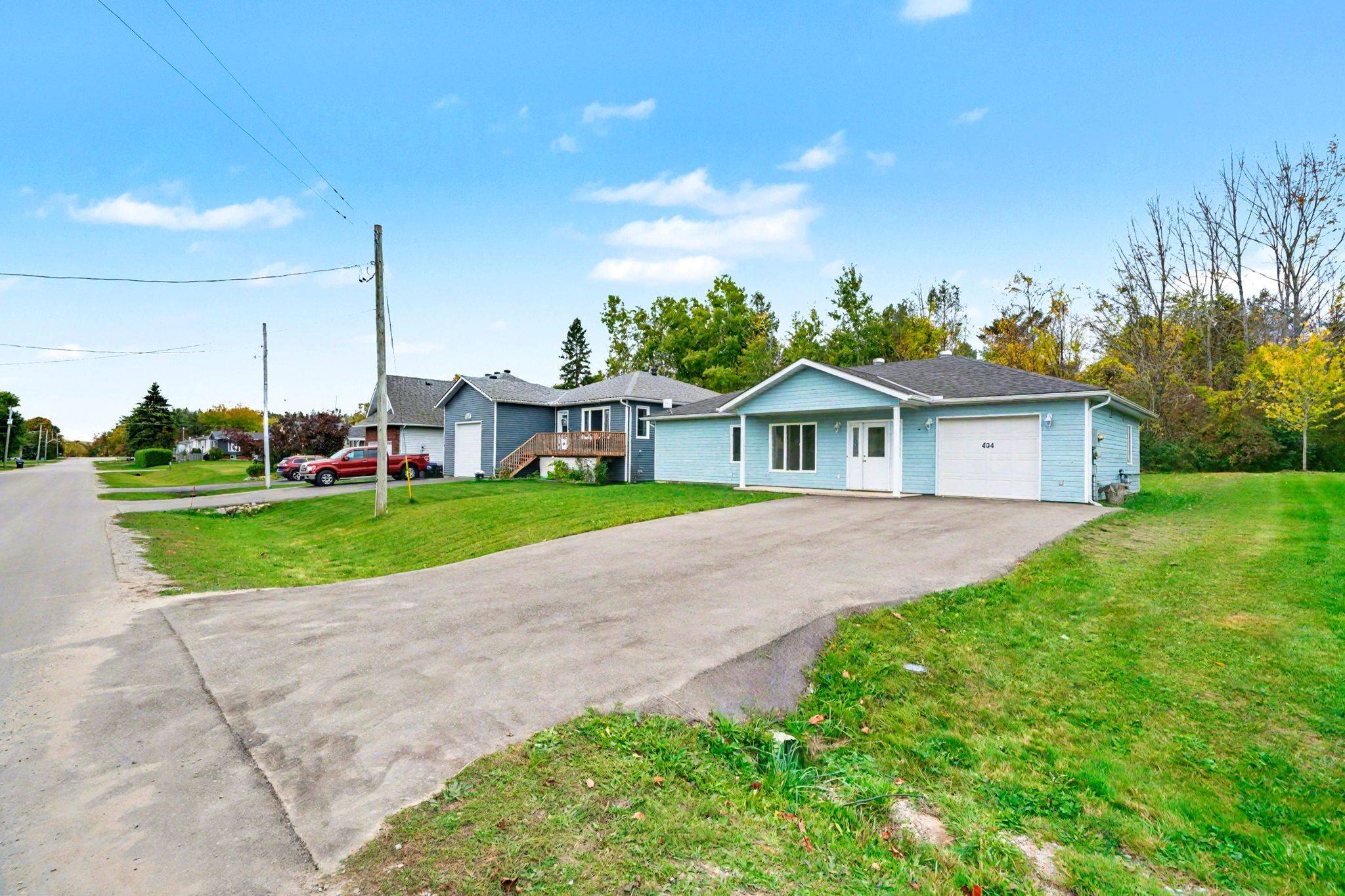 Tay, ON L0K 1R0,484 7th AVE