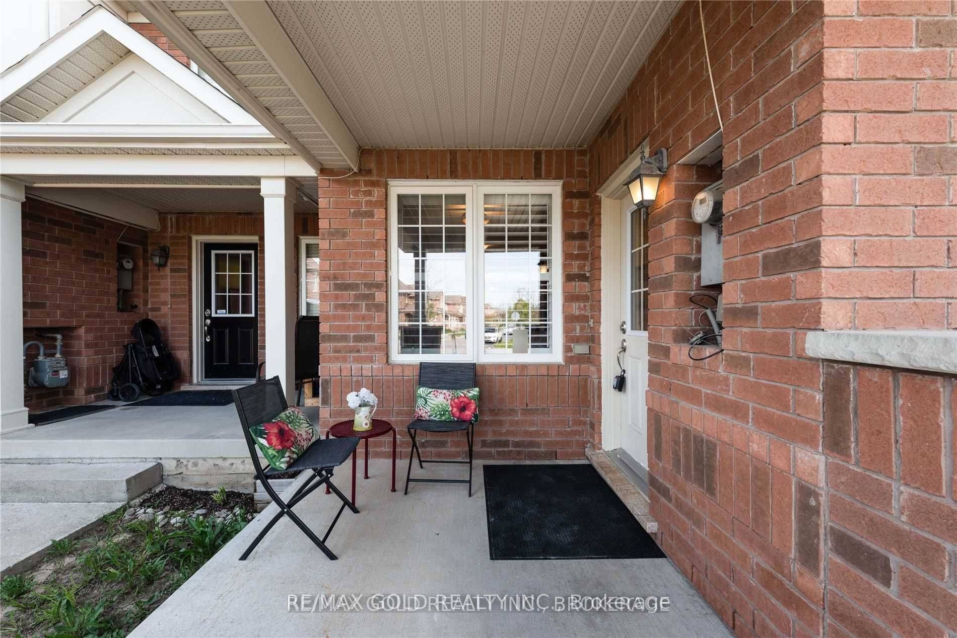 Milton, ON L9T 2C9,814 Herman WAY