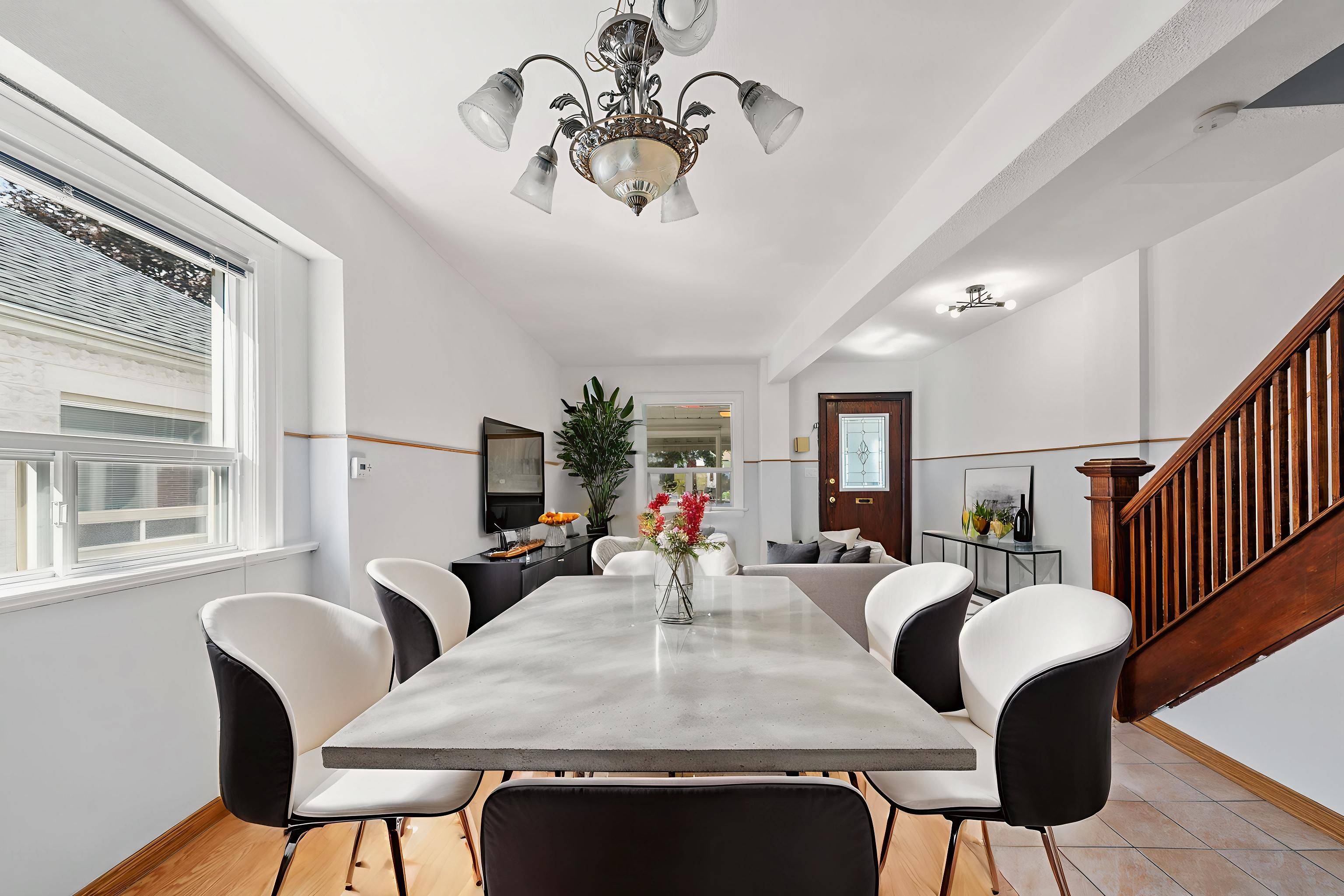 Toronto W03, ON M6N 1T9,87 Pritchard AVE